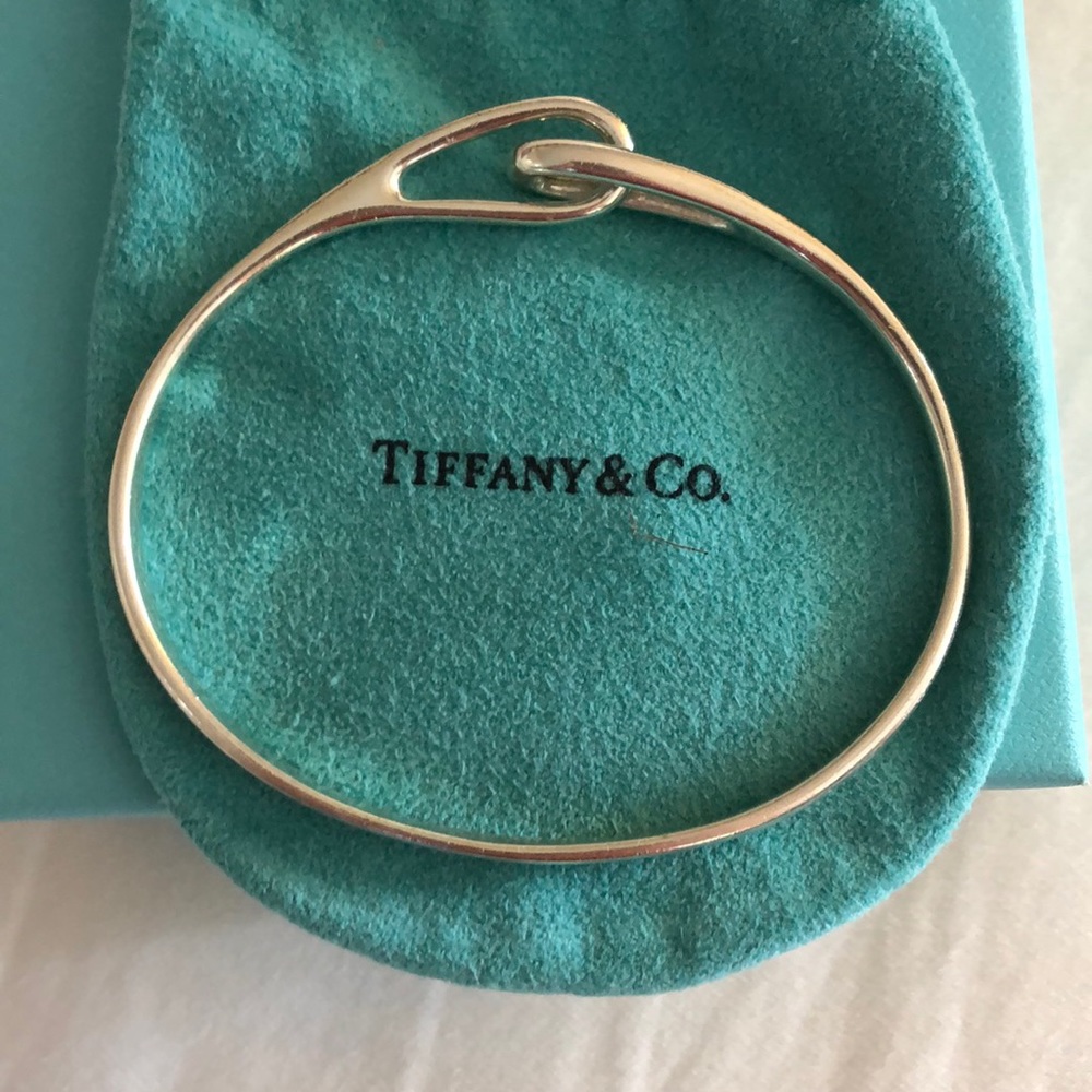 Tiffany infinity bracelet Classic silver bracelet!